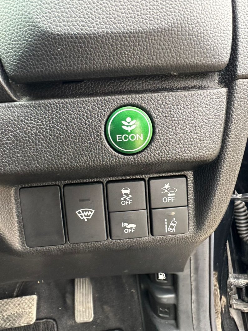 
								Honda Fit full									