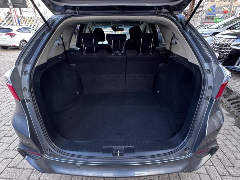 
								Honda Fit Shuttle full									