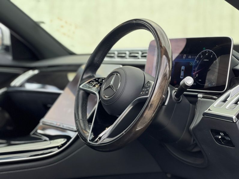 
								Mercedes Benz S500 full									