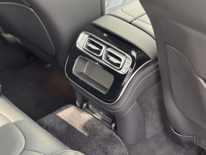 
								Mercedes Benz S500 full									