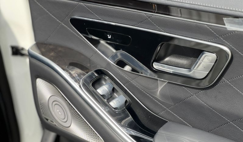 
								Mercedes Benz S500 full									
