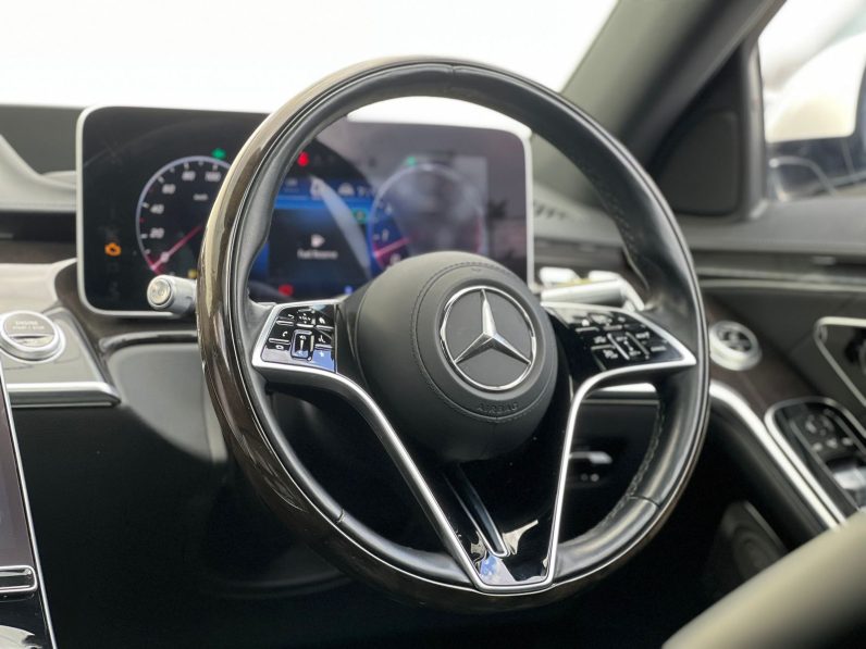 
								Mercedes Benz S500 full									