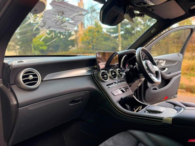 
								Mercedes Benz GLC220d full									