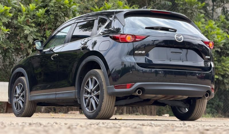 
								Mazda CX-5 full									