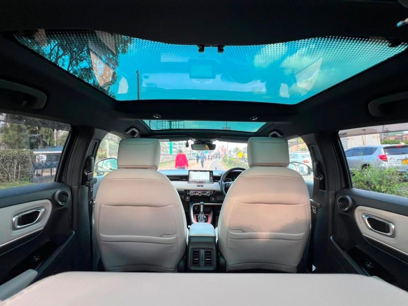 
								Honda Vezel full									
