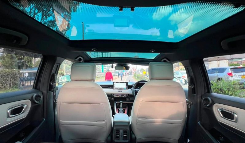 
								Honda Vezel full									