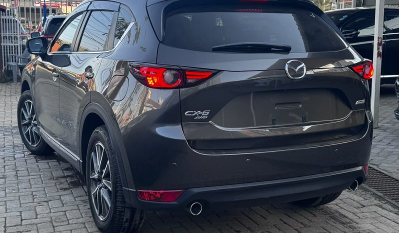 
								Mazda CX-5 full									
