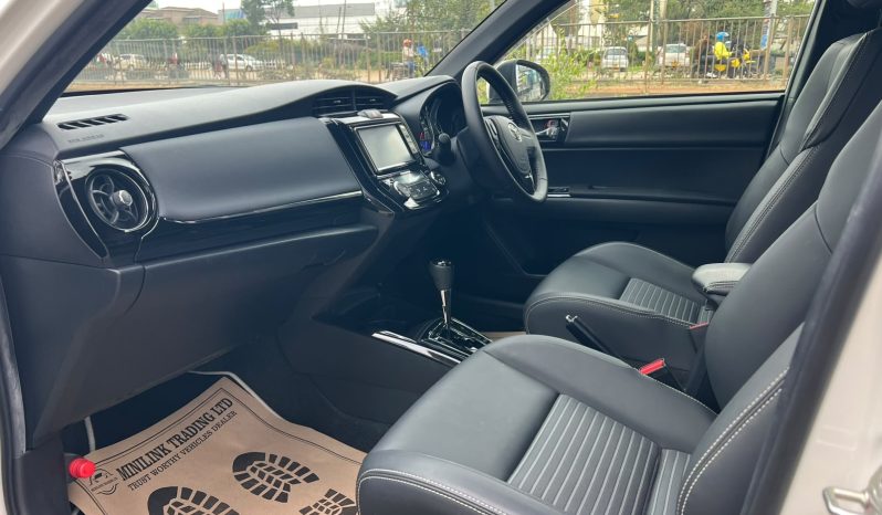 
								Toyota Fielder WXB full									