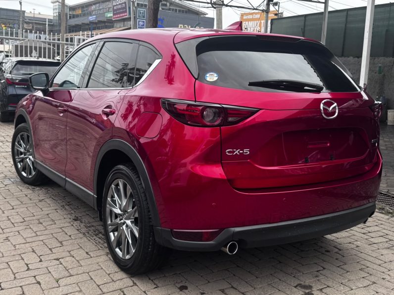 
								Mazda CX-5 full									