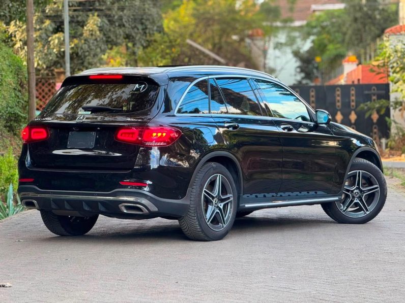 
								Mercedes Benz GLC220d full									
