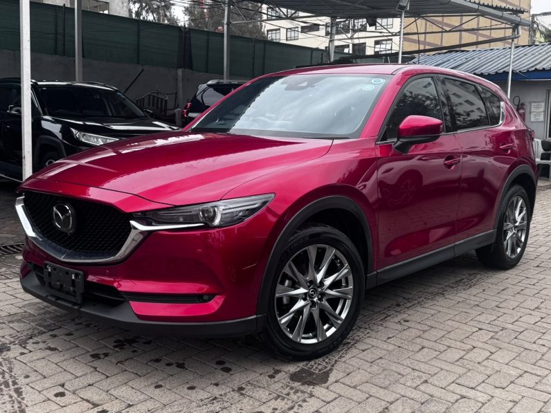 
								Mazda CX-5 full									