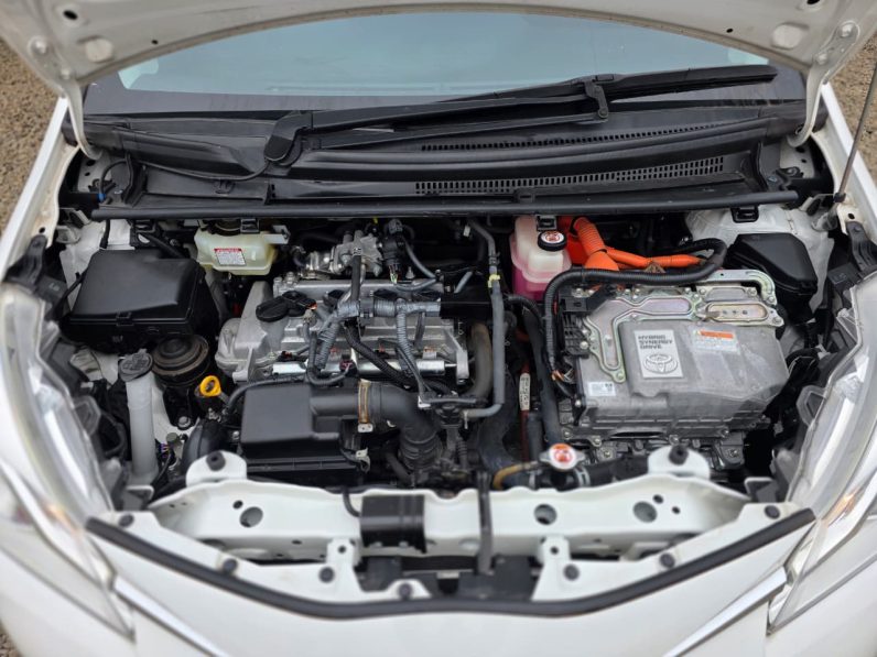 
								Toyota Vitz full									