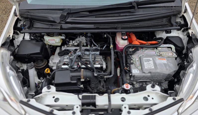 
								Toyota Vitz full									