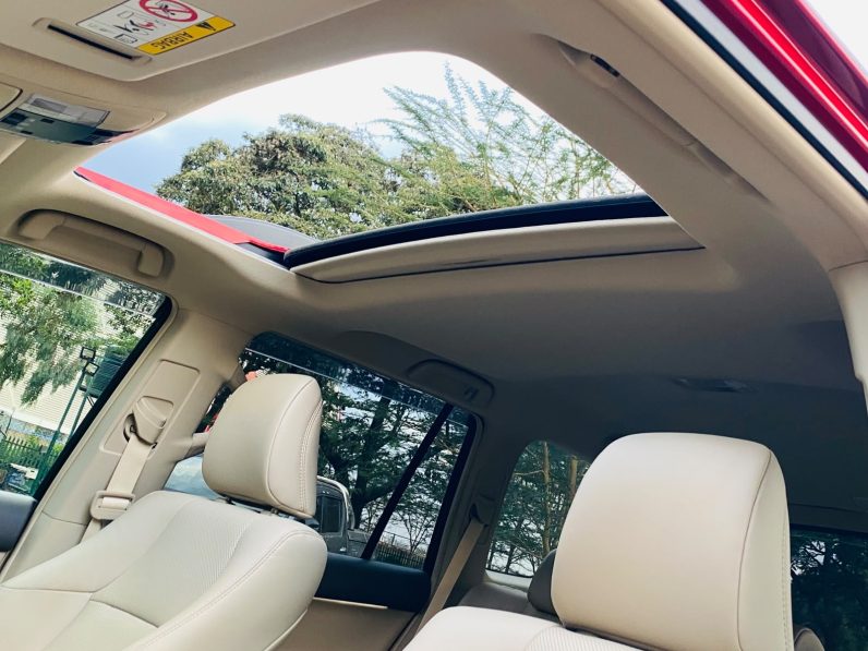 
								Toyota Land Cruiser Prado TXL full									
