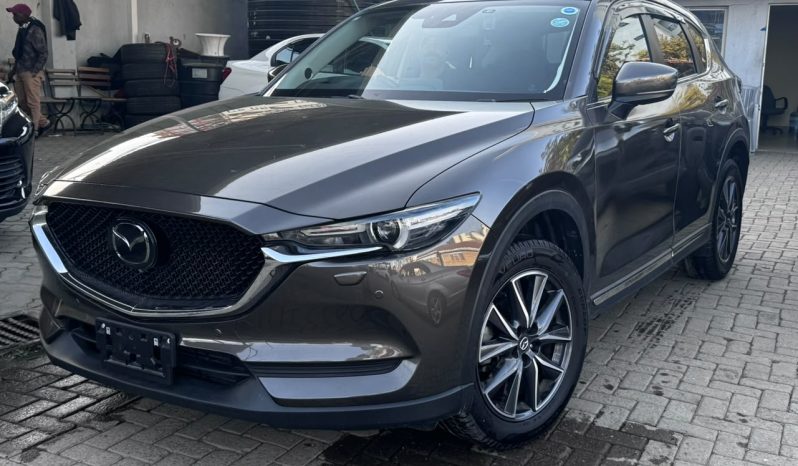 
								Mazda CX-5 full									