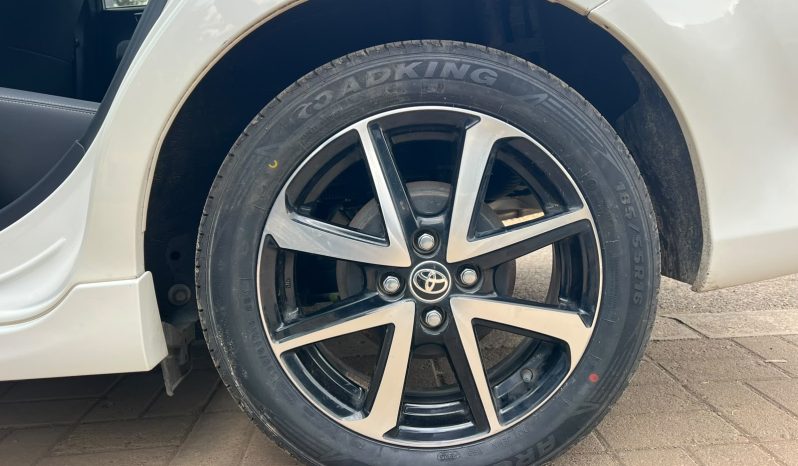 
								Toyota Fielder WXB full									