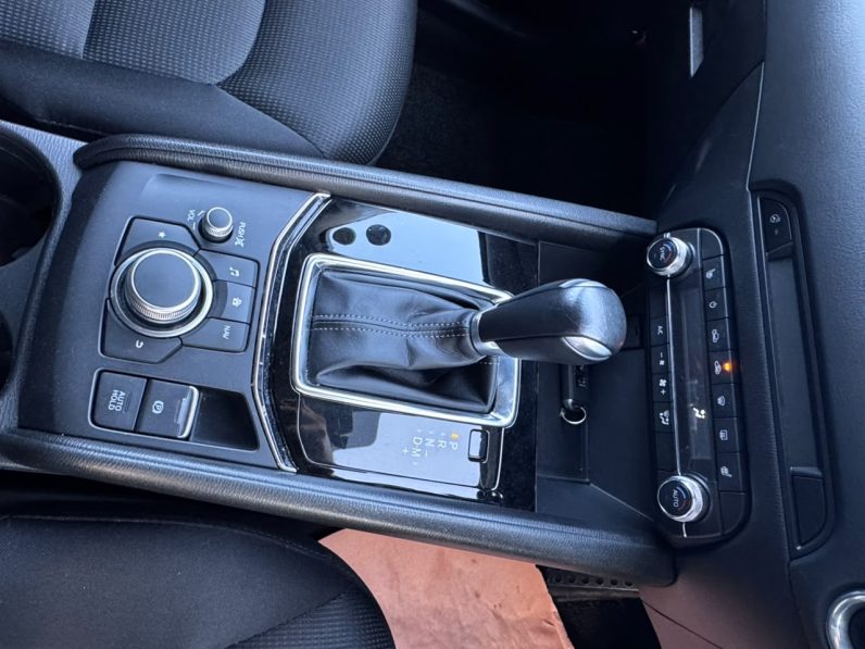 
								Mazda CX-5 full									