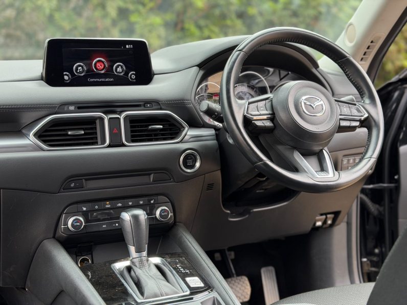 
								Mazda CX-5 full									