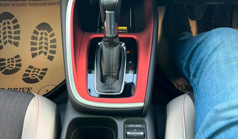 
								Honda Vezel full									
