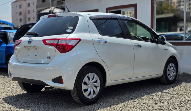 
								Toyota Vitz full									