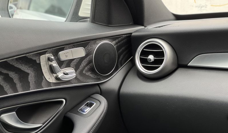 
								Mercedes Benz C200 full									