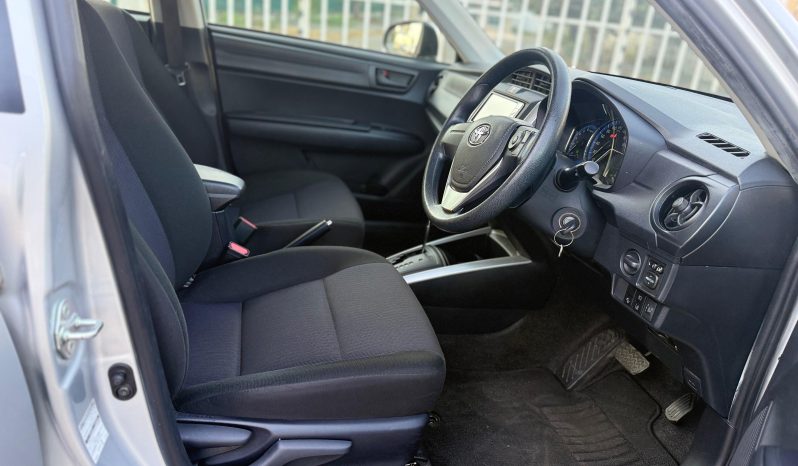 
								Toyota Fielder full									