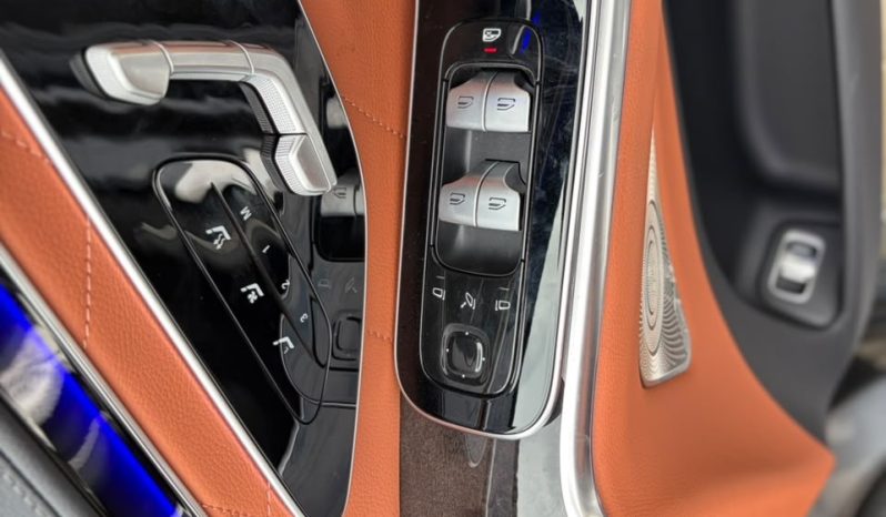 
								Mercedes Benz S500 full									