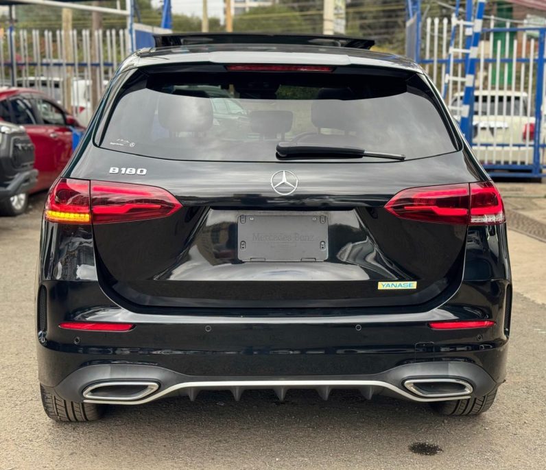 
								Mercedes Benz B180 full									