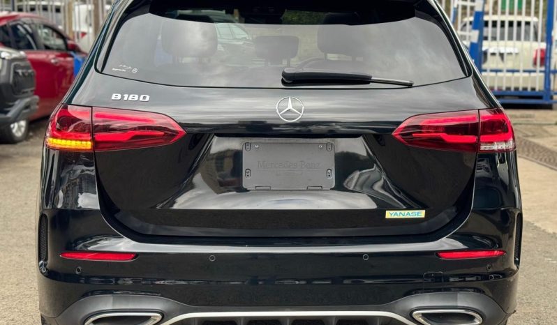 
								Mercedes Benz B180 full									