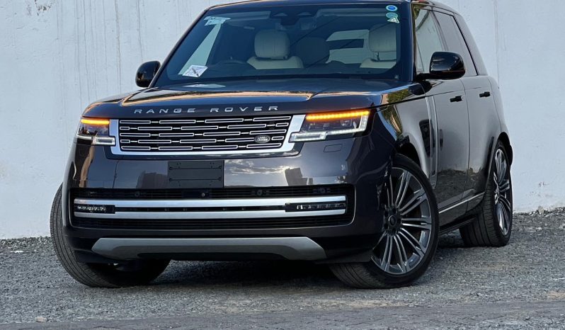 
								Range Rover Vogue D300 SWB full									