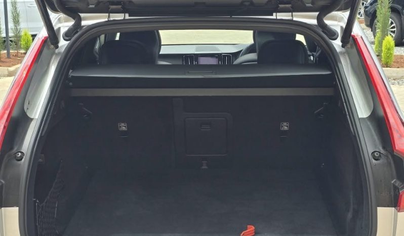 
								Volvo XC60 B6 full									