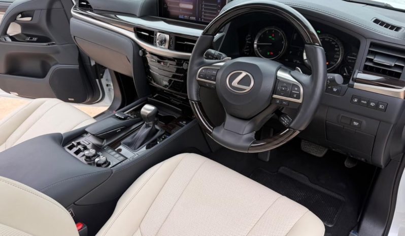 
								Lexus LX-570 full									