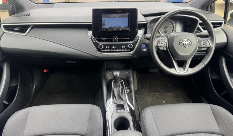 
								Toyota Corolla Sport full									