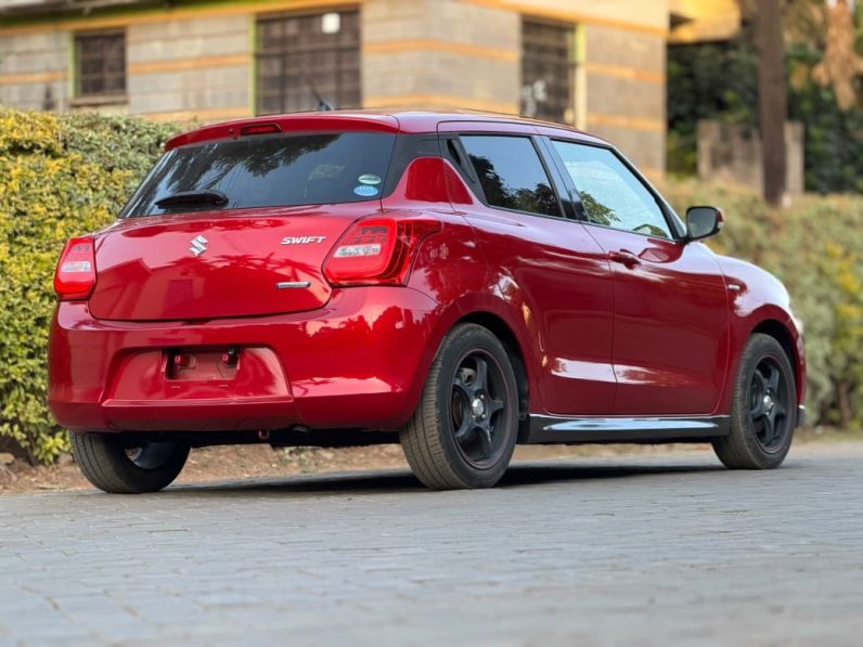 
								Suzuki Swift full									