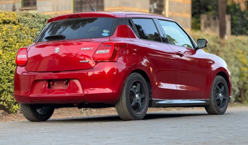
								Suzuki Swift full									