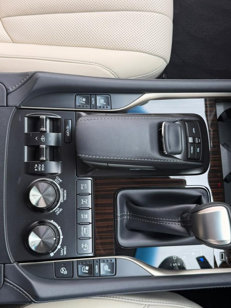 
								Lexus LX-570 full									