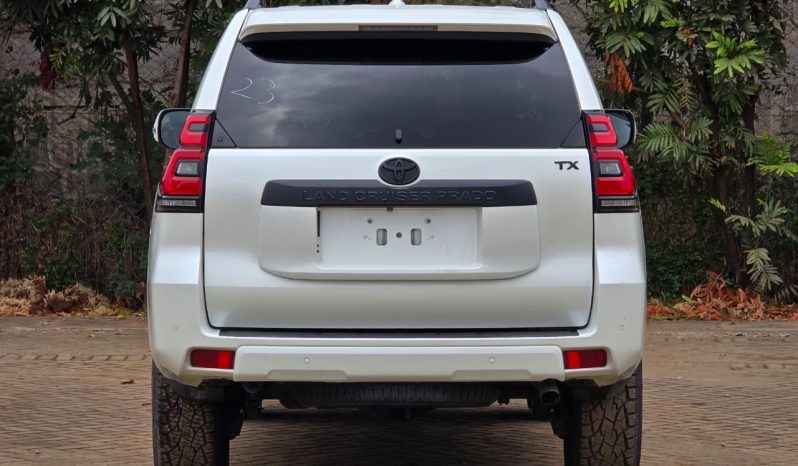 
								Toyota Land Cruiser Prado J150 full									