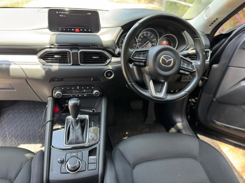
								Mazda CX-5 full									