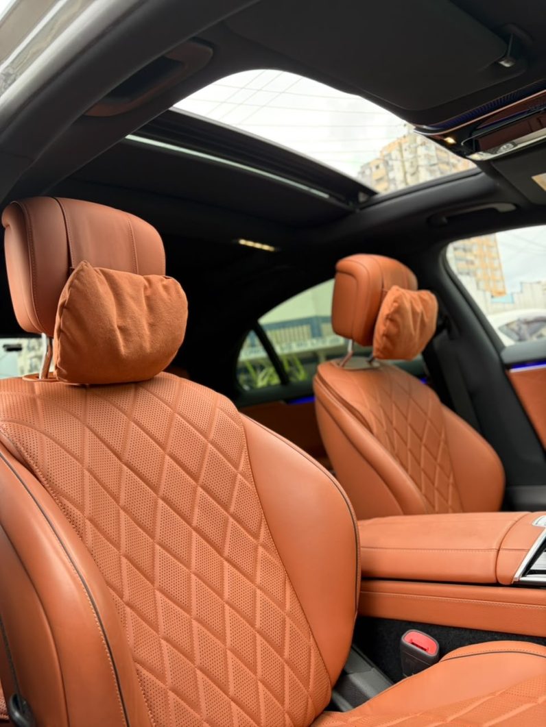 
								Mercedes Benz S500 full									
