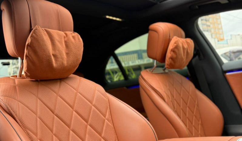 
								Mercedes Benz S500 full									