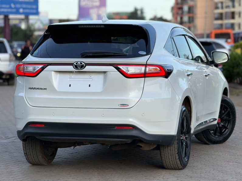 
								Toyota Harrier full									