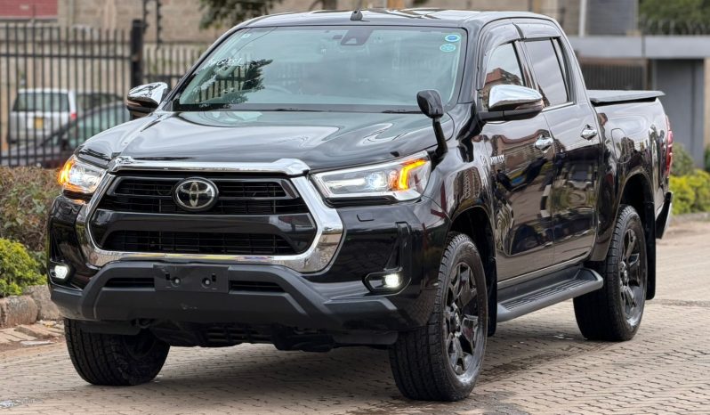 
								Toyota Hilux full									