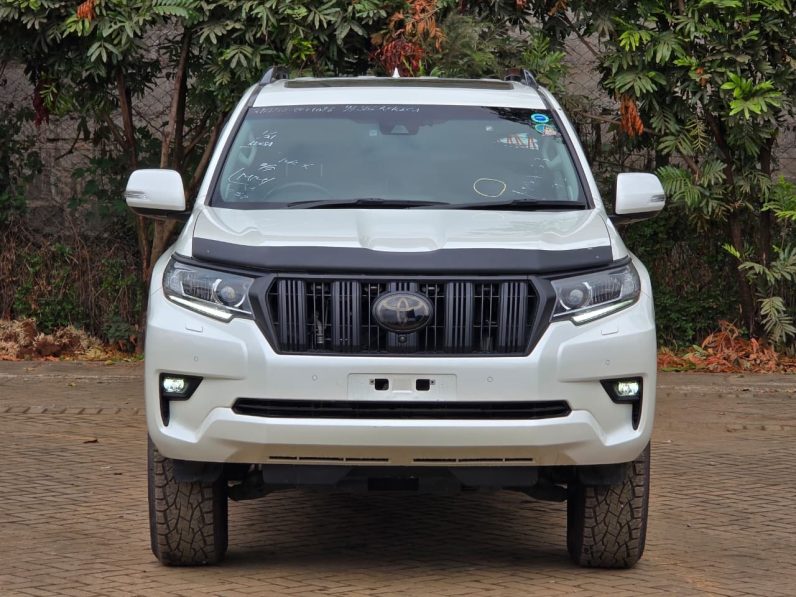 
								Toyota Land Cruiser Prado J150 full									