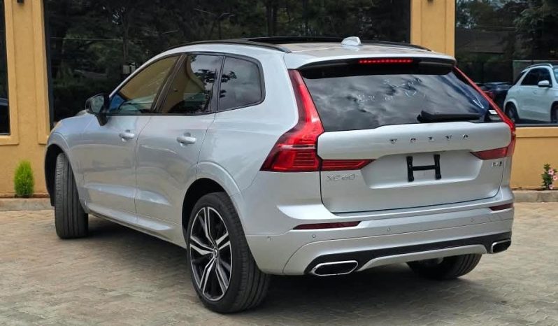 
								Volvo XC60 B6 full									