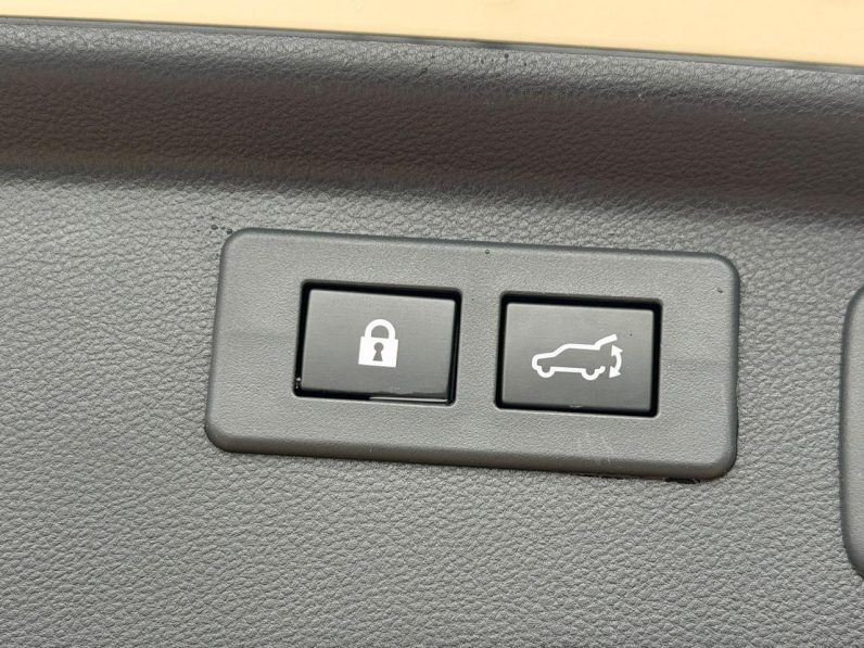 
								Subaru Forester SK9 full									