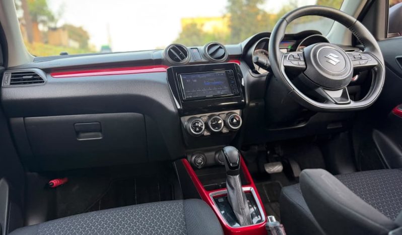 
								Suzuki Swift full									