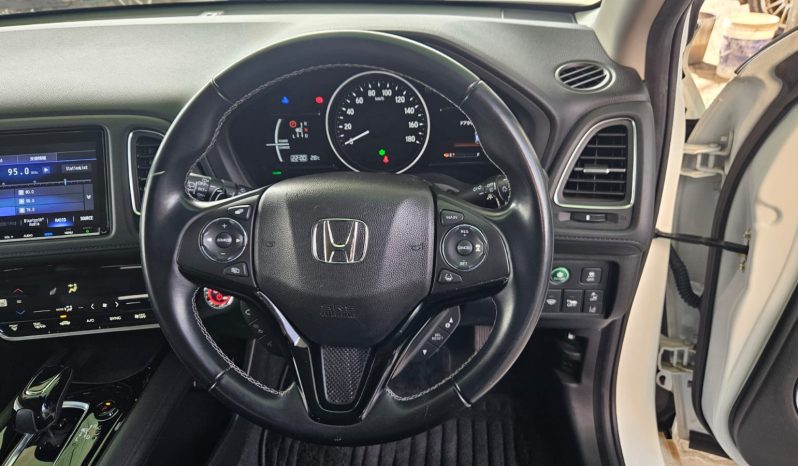 
								Honda Vezel RS full									
