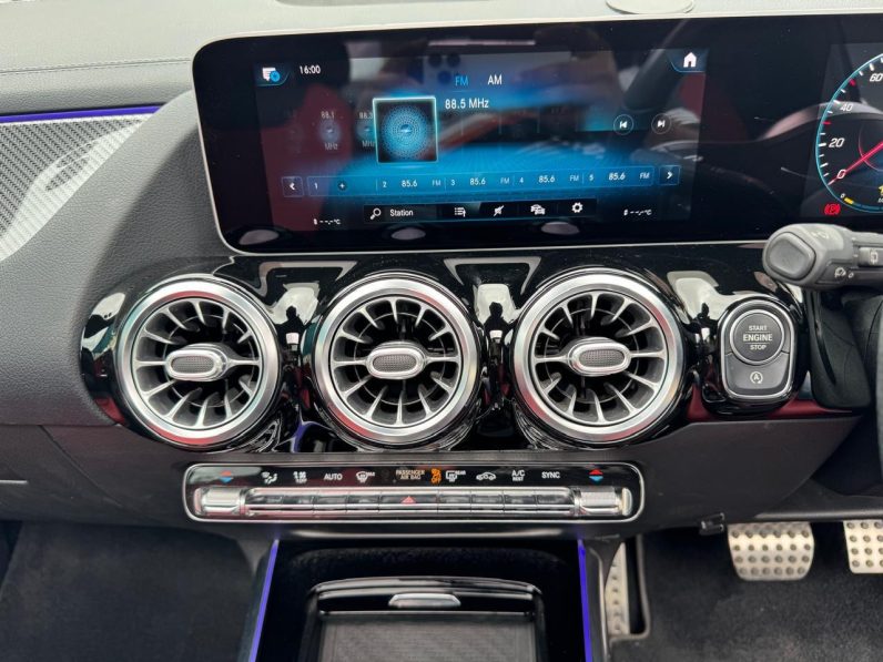 
								Mercedes Benz B180 full									
