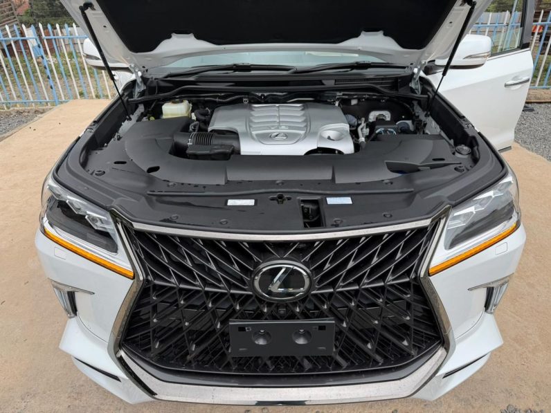 
								Lexus LX-570 full									