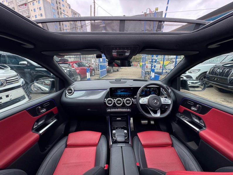 
								Mercedes Benz B180 full									